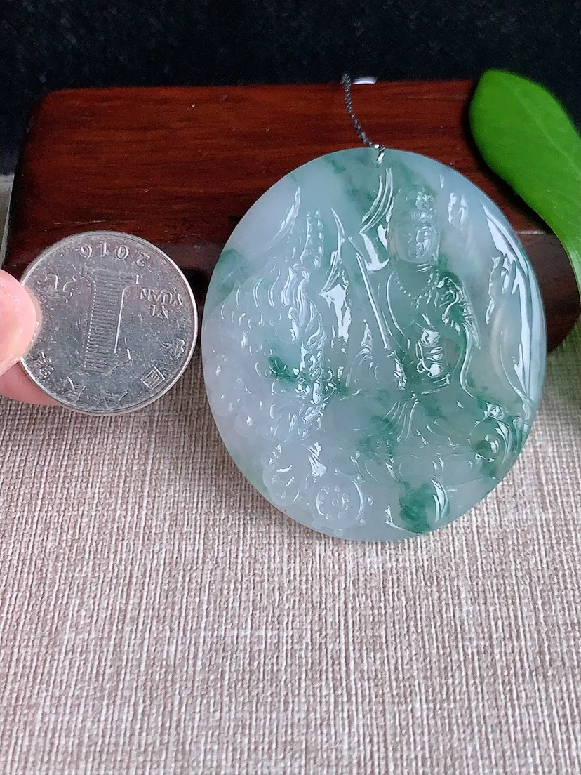 天然A货翡翠飘花文殊菩萨吊坠尺寸43.7×46×5.7m量31.23g 0710
