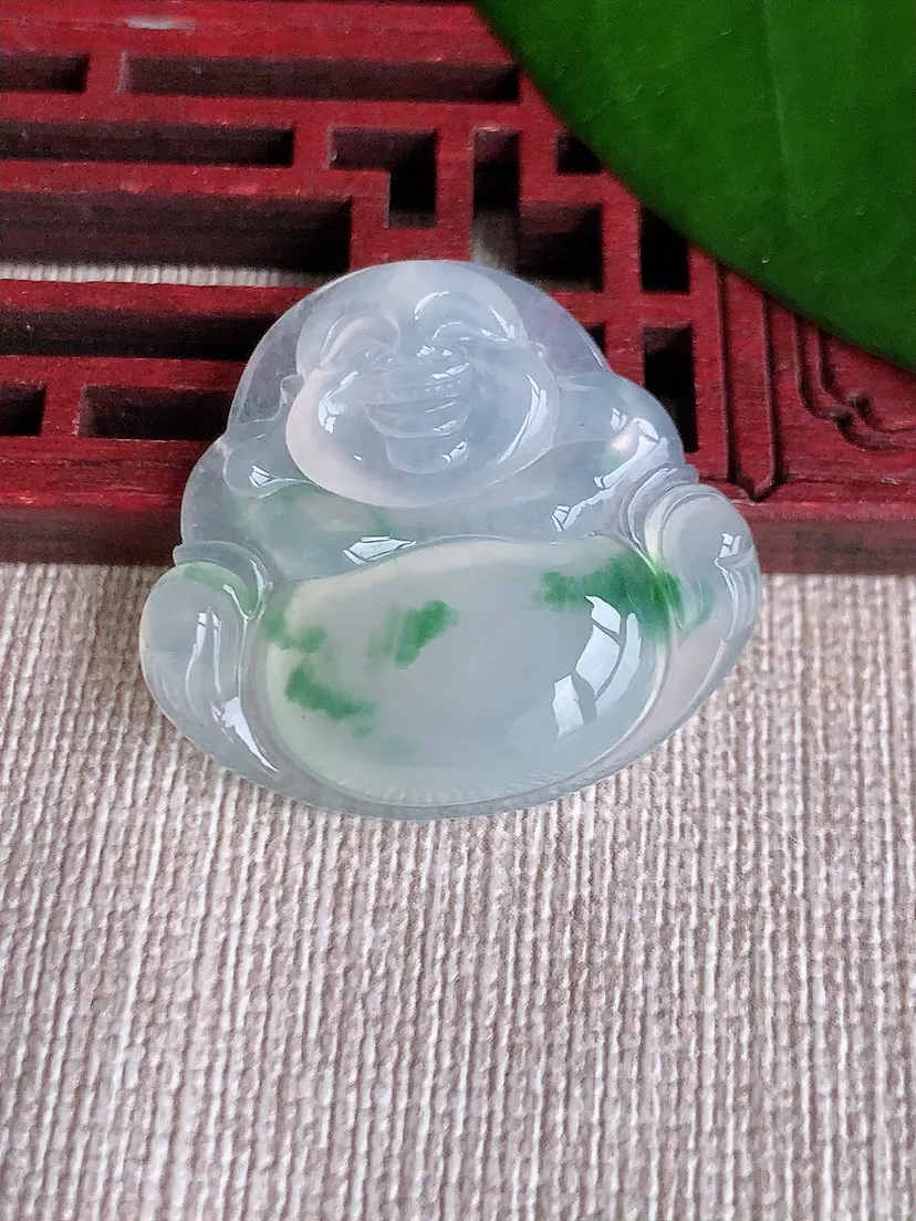 天然A货翡翠飘花佛公吊坠尺寸27×29.8×5.5m量6.82g 0710