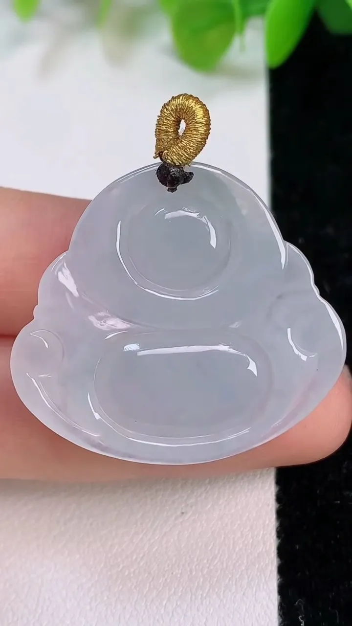 天然A货翡翠佛公吊坠，尺寸29.3-33.2-6，重量:8.70g
7月11日