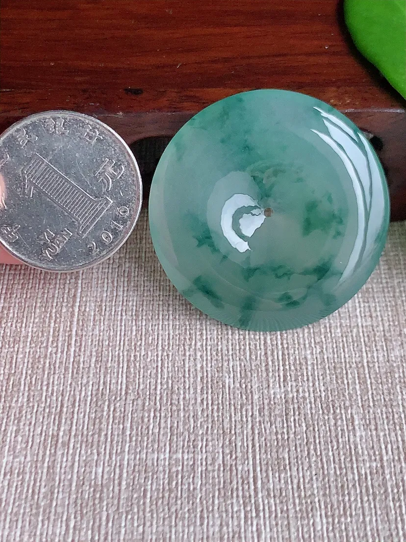 天然A货翡翠飘花大平安扣吊坠尺寸36.8×5.8m量16.84g 0710