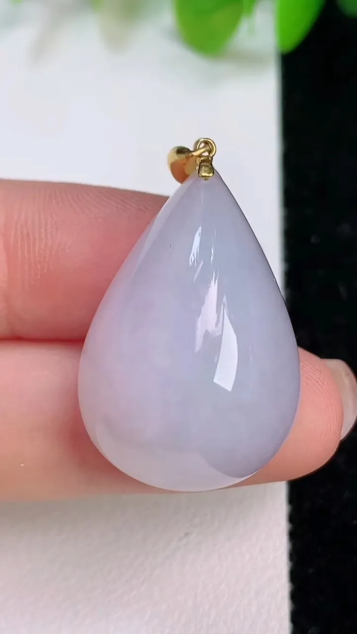 天然A货翡翠18k金紫罗兰水滴吊坠，尺寸29-18.7-13.6，重量:11.14g
7月11日