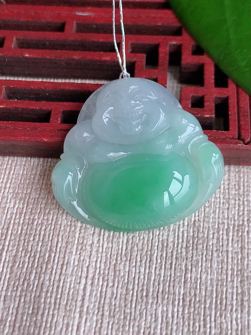 天然A货翡翠飘绿佛公吊坠尺寸27×30×6m量7.83g 0710