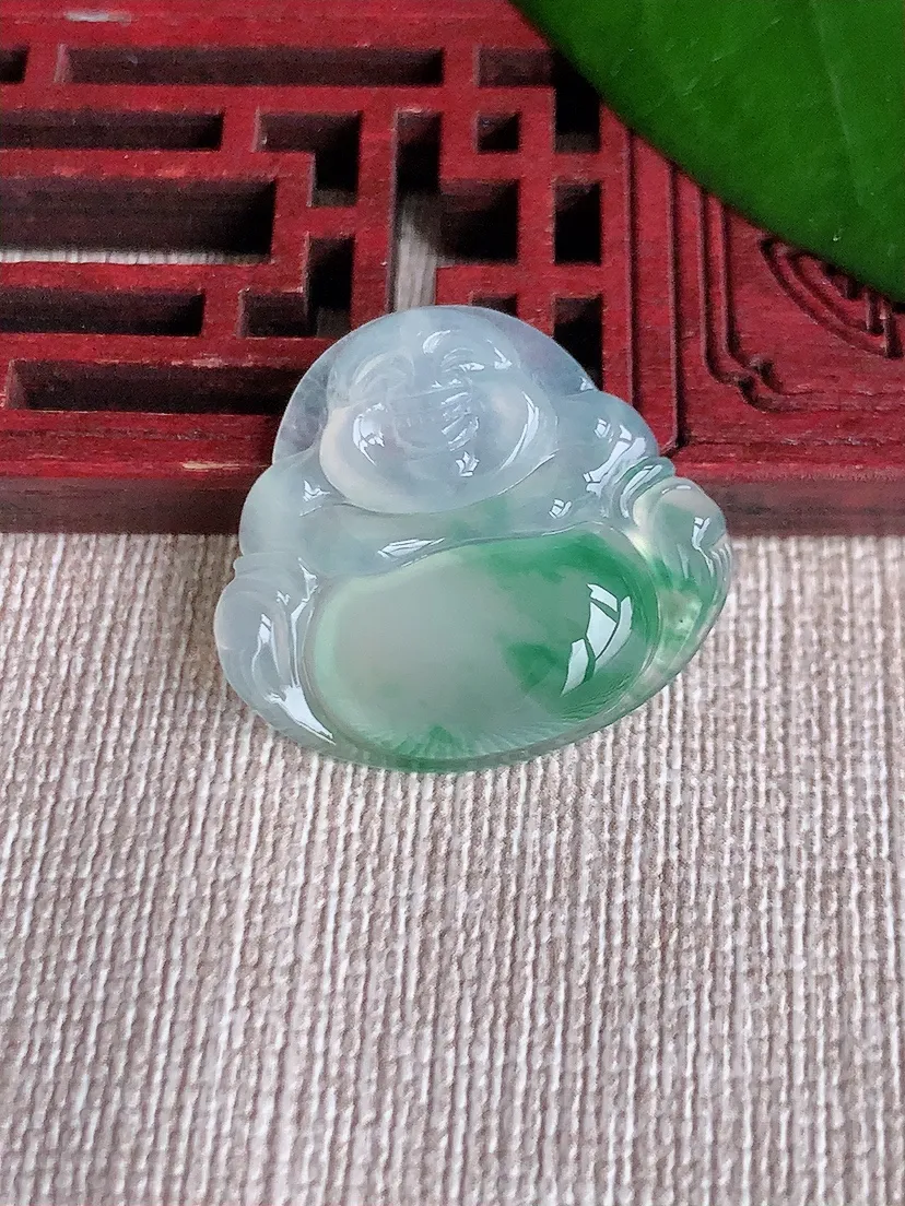 天然A货翡翠飘花佛公吊坠尺寸23.3×25.6×5m量5.00g 0710