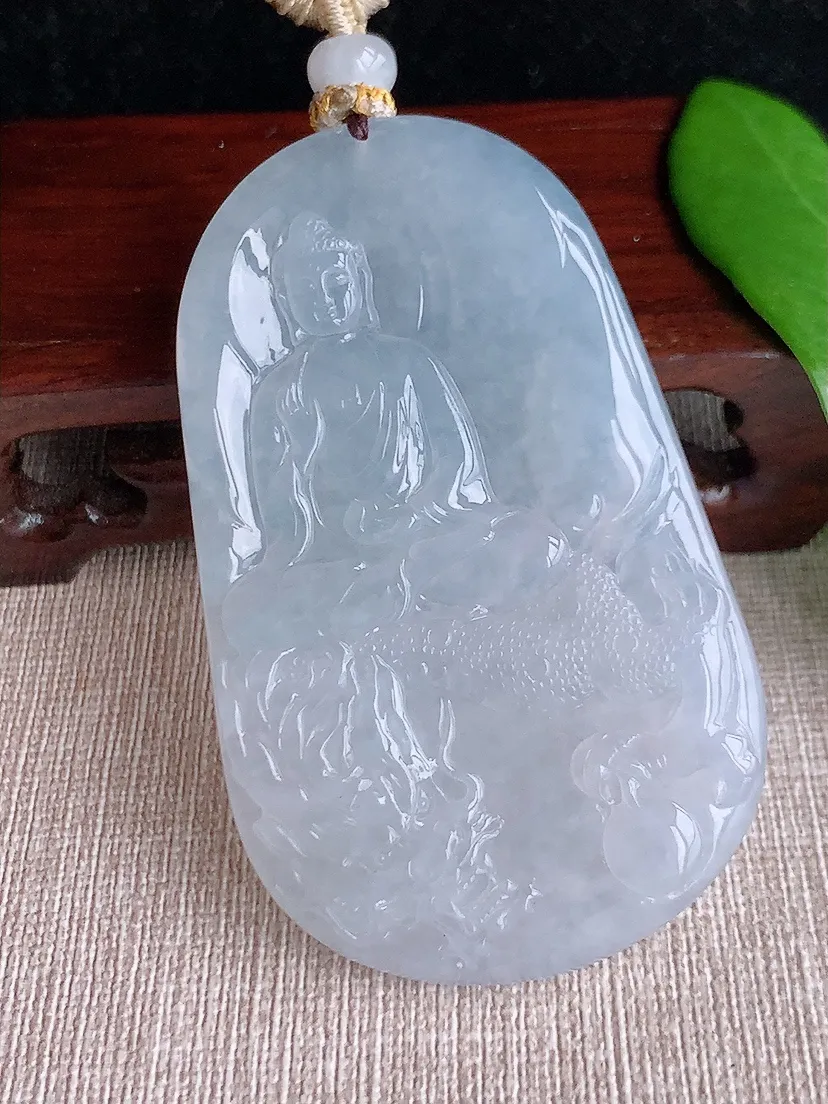 天然A货翡翠白月光大日如来吊坠尺寸69.3×42.3×5.5m量43.11g 0710