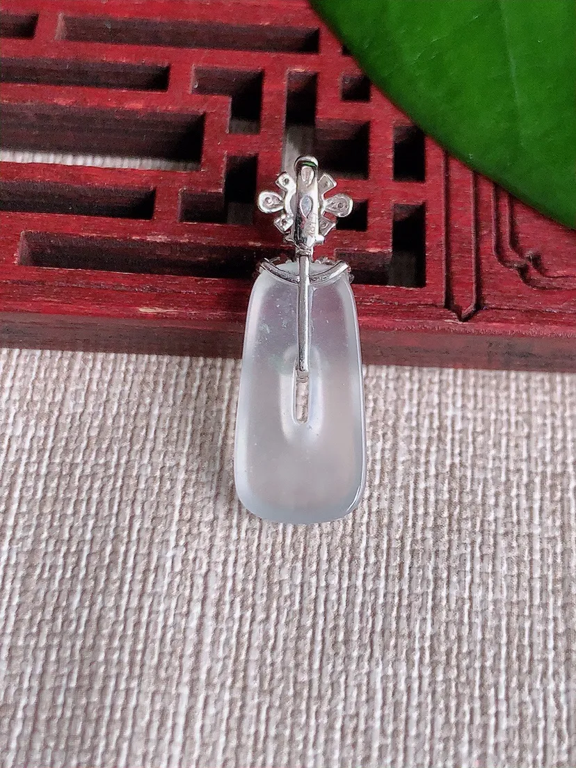 天然A货翡翠18K金伴白月光平安环吊坠尺寸27×17.3×9.2×2.4m量1.96g 0711