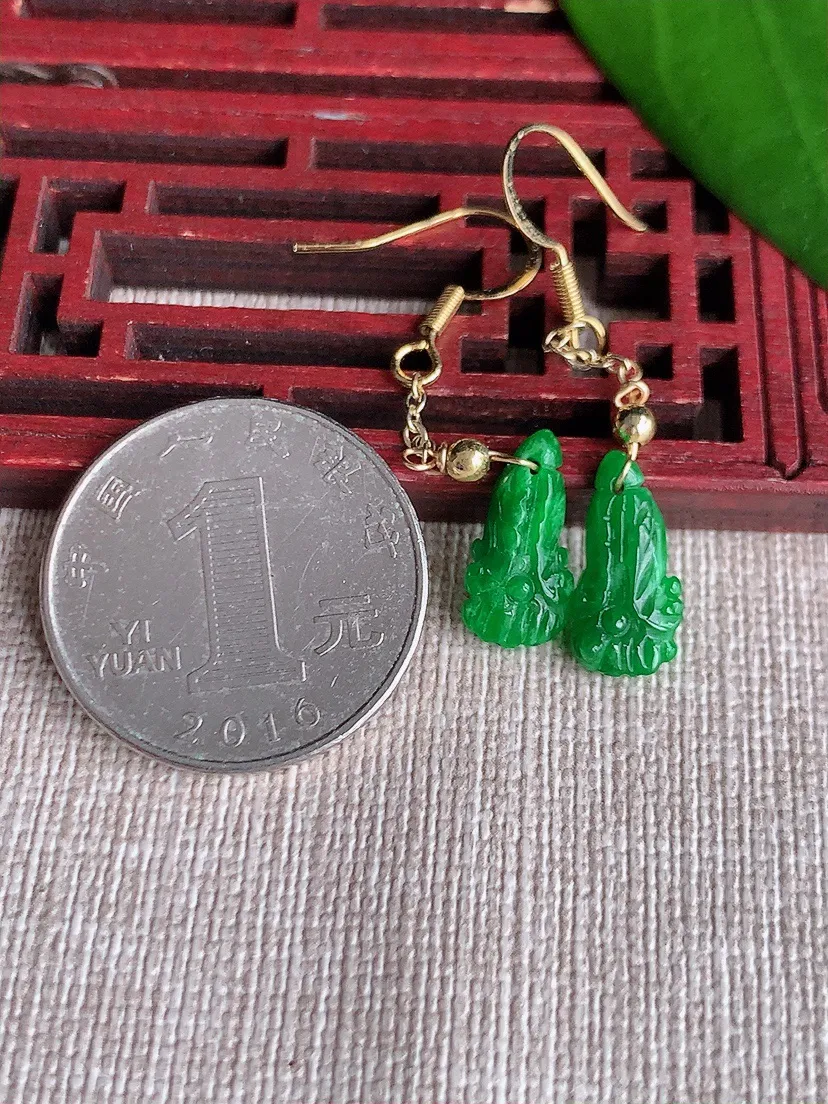 天然A货翡翠14K金镶嵌阳绿白菜耳坠尺寸14.6×6.7×2.4mm 重量1.48g 0711
