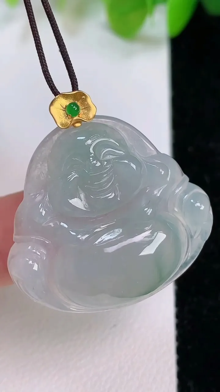 天然A货翡翠佛公吊坠，尺寸28-30-5.8，重量:7.17g
7月12日