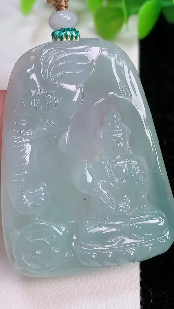 天然A货翡翠普贤菩萨吊坠，尺寸51.3-39-5.7，重量:27.00g
7月12日