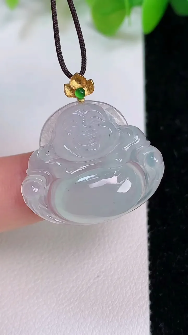 天然A货翡翠佛公吊坠，尺寸22-26-5.5，重量:4.57g
7月12日