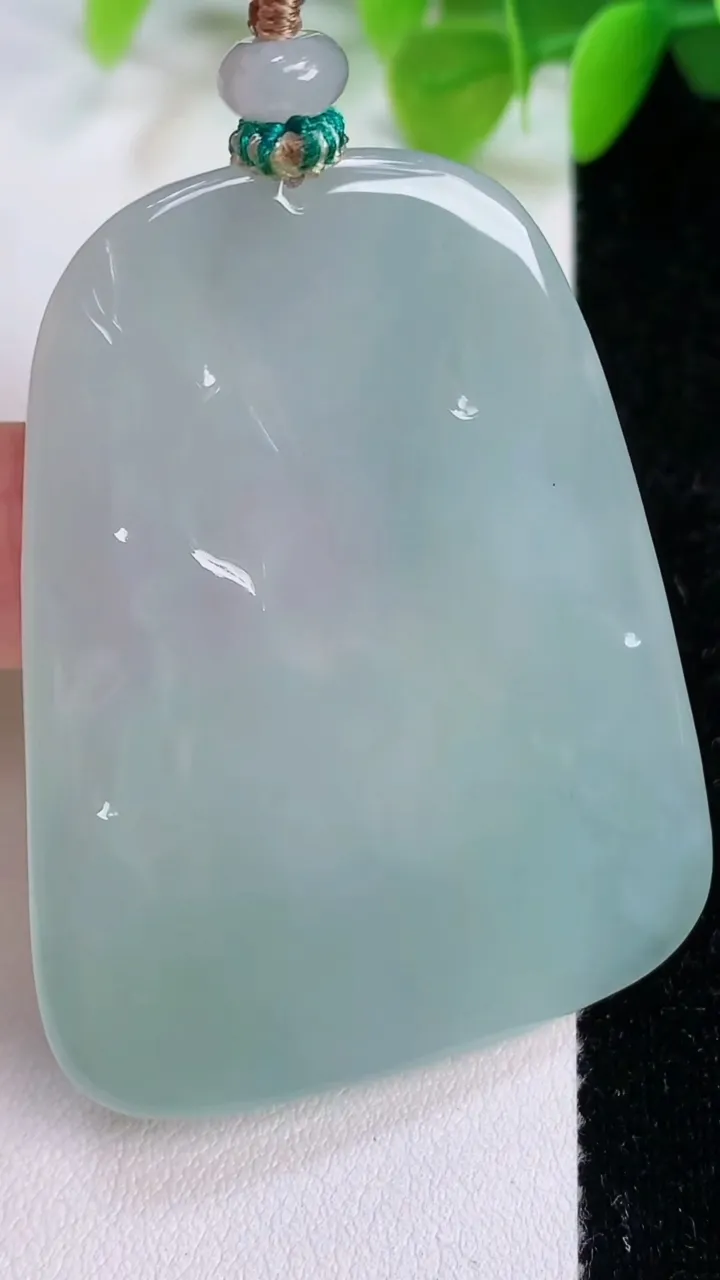 天然A货翡翠普贤菩萨吊坠，尺寸51.3-39-5.7，重量:27.00g
7月12日