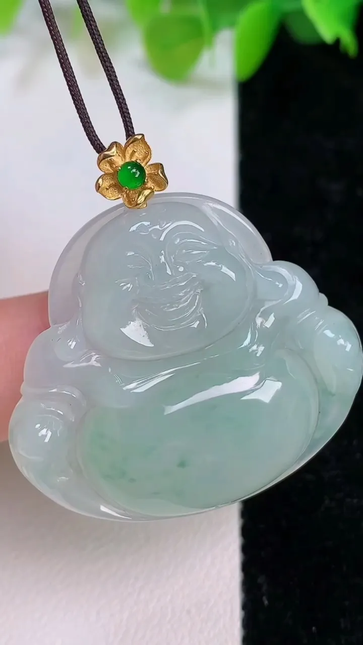 天然A货翡翠佛公吊坠，尺寸32-35.5-5.8，重量:10.28g
7月12日