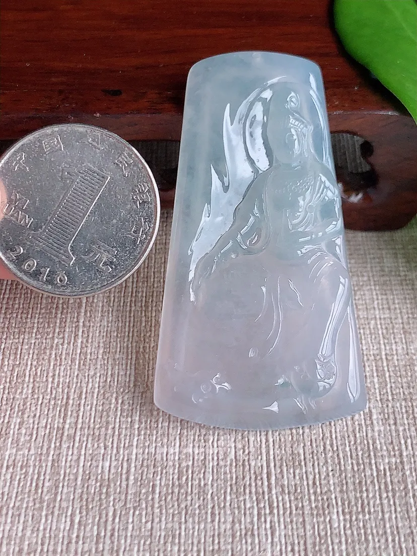 天然A货翡翠自在观音吊坠尺寸54.8×29.2×5.3m量18.00g 0711