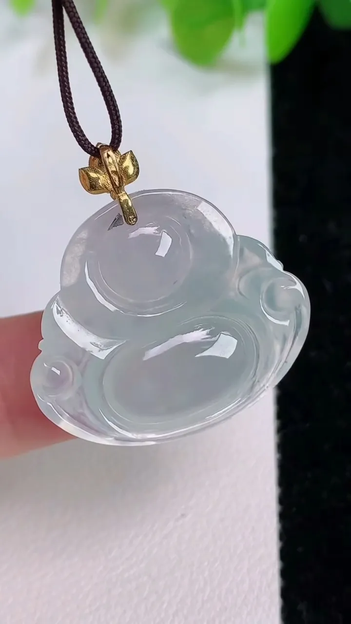 天然A货翡翠佛公吊坠，尺寸22-26-5.5，重量:4.57g
7月12日