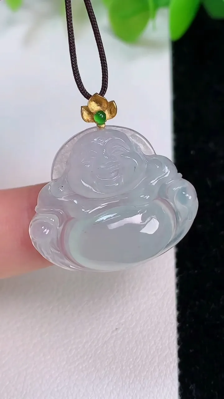 天然A货翡翠佛公吊坠，尺寸22-26-5.5，重量:4.57g
7月12日