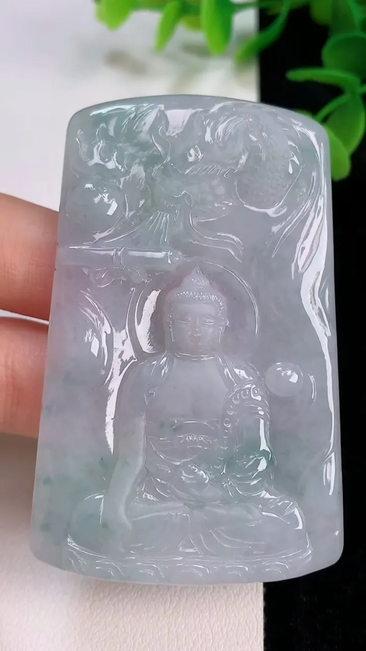 天然A货翡翠祥龙阿弥陀佛吊坠，尺寸65-41.4-4.7，重量:32.80g
7月12日