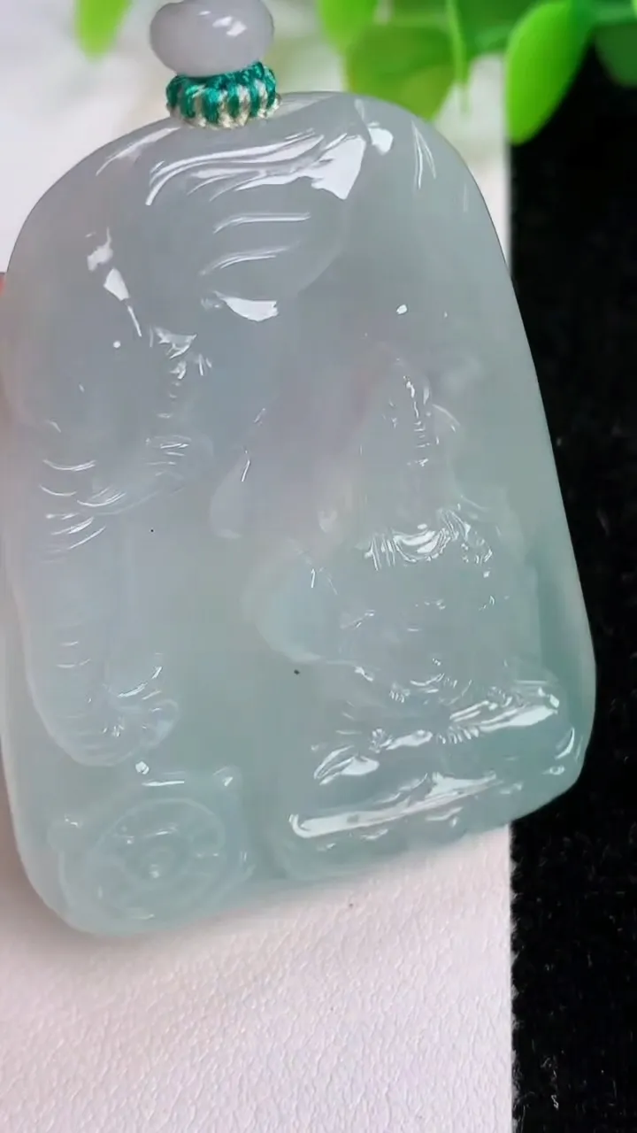 天然A货翡翠普贤菩萨吊坠，尺寸51.3-39-5.7，重量:27.00g
7月12日