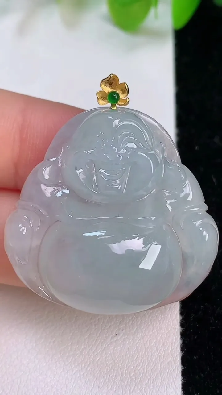 天然A货翡翠佛公吊坠，尺寸32-32.7-8，重量:12.53g
7月12日