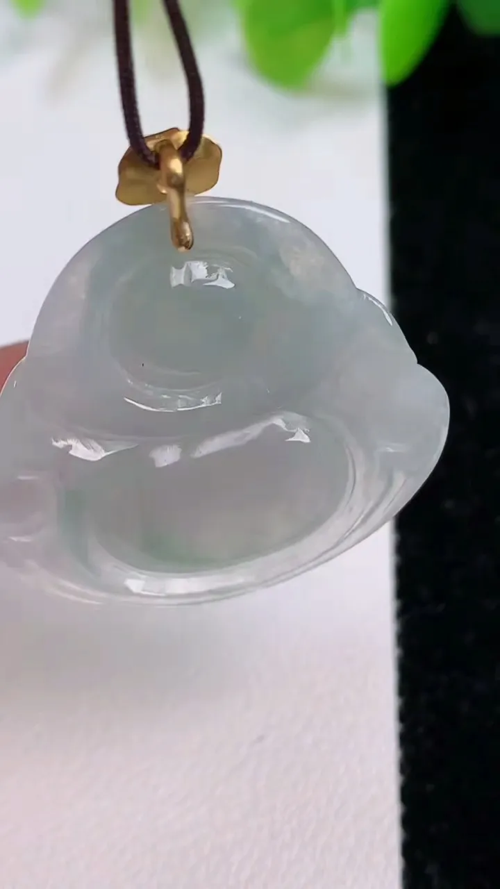天然A货翡翠佛公吊坠，尺寸28-30-5.8，重量:7.17g
7月12日