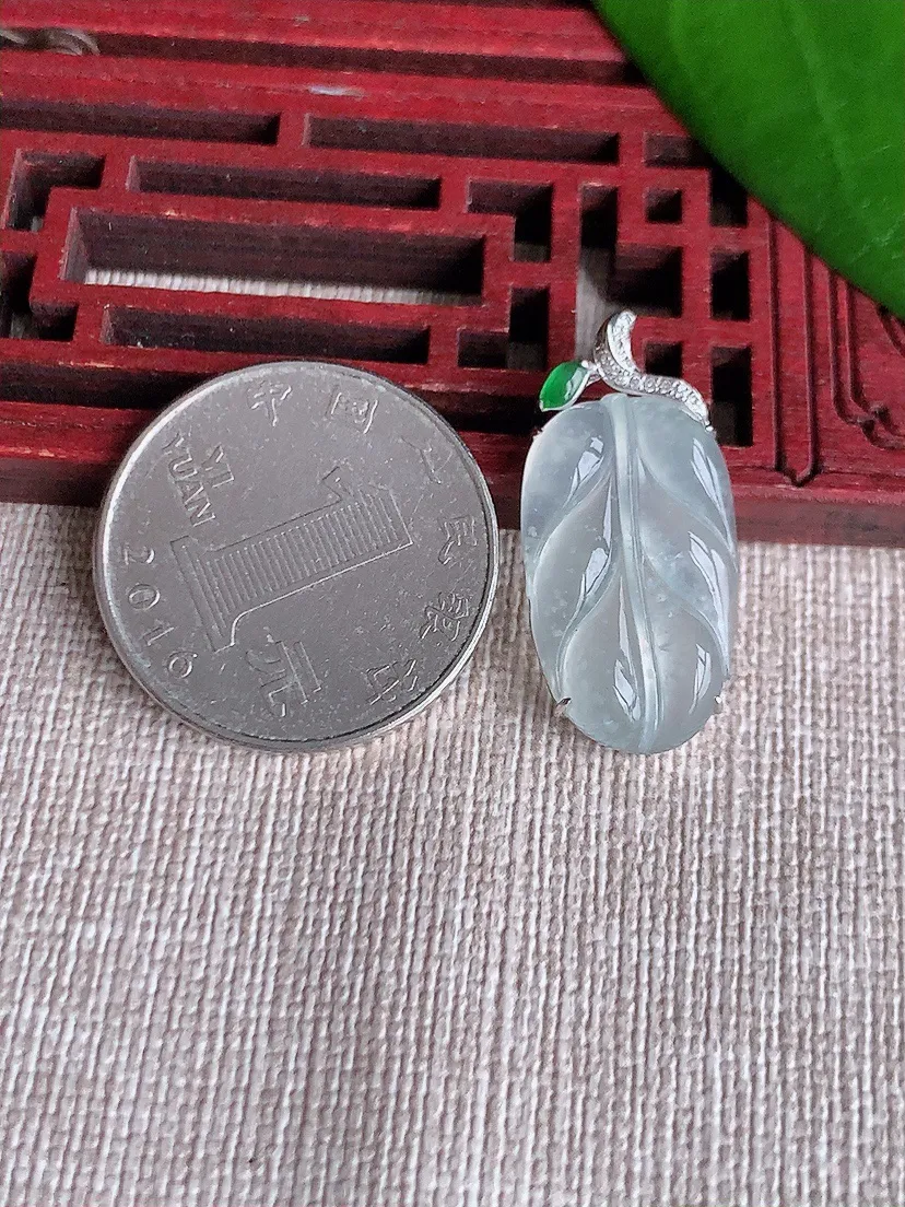 天然A货翡翠18K金伴白月光叶子金枝玉叶吊坠尺寸27.2×21.8×12.8×4.8m量2.94g 0711