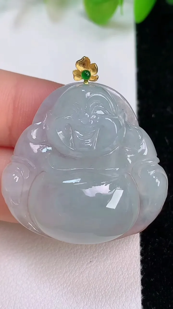 天然A货翡翠佛公吊坠，尺寸32-32.7-8，重量:12.53g
7月12日
