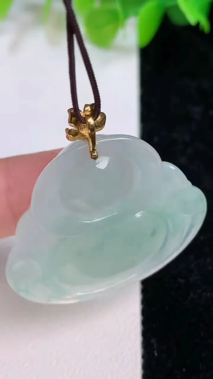 天然A货翡翠佛公吊坠，尺寸32-35.5-5.8，重量:10.28g
7月12日