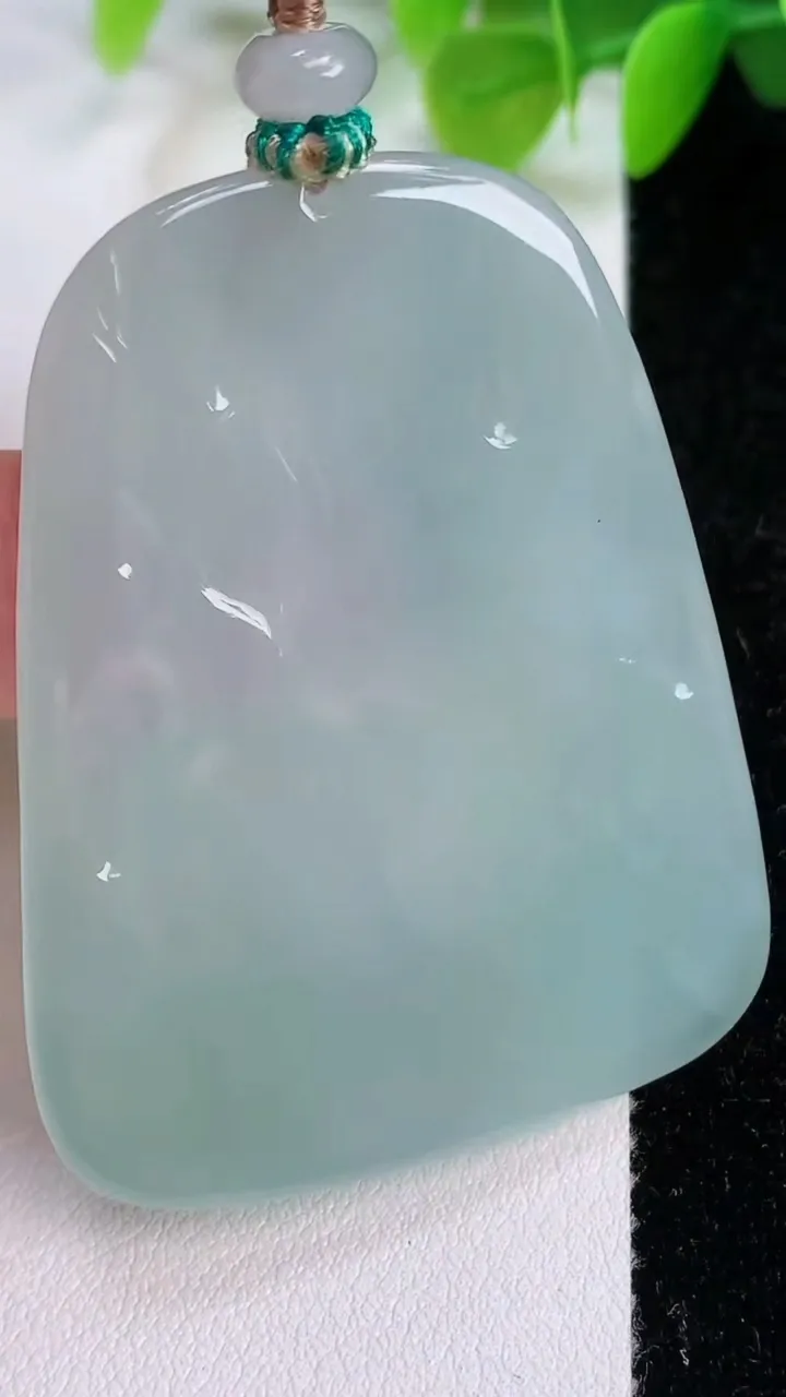 天然A货翡翠普贤菩萨吊坠，尺寸51.3-39-5.7，重量:27.00g
7月12日
