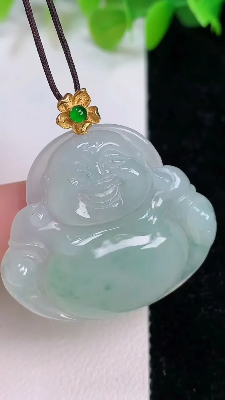 天然A货翡翠佛公吊坠，尺寸32-35.5-5.8，重量:10.28g
7月12日