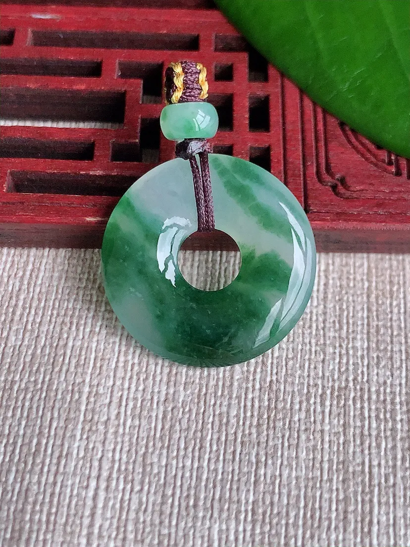 天然A货翡翠飘花平安环吊坠尺寸23.8×3.5m量4.40g 0711