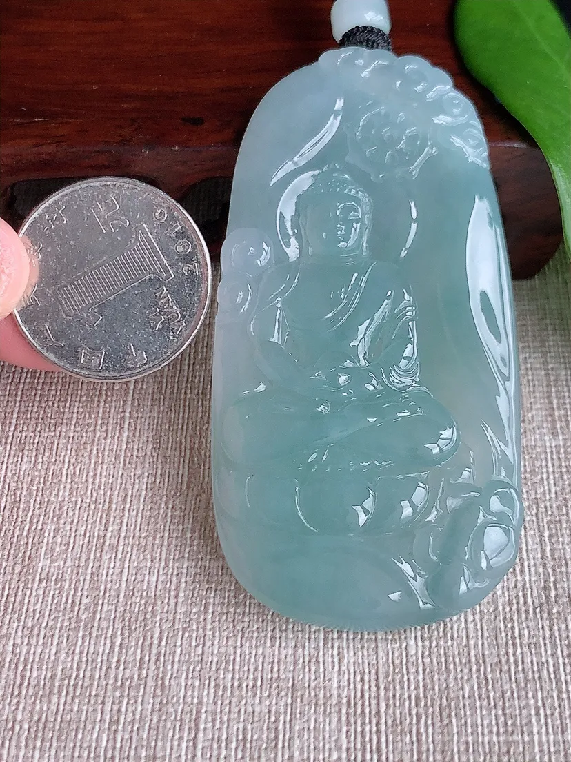 天然A货翡翠晴水大日如来吊坠尺寸71.7×35.6×6.5m量44.97g 0711