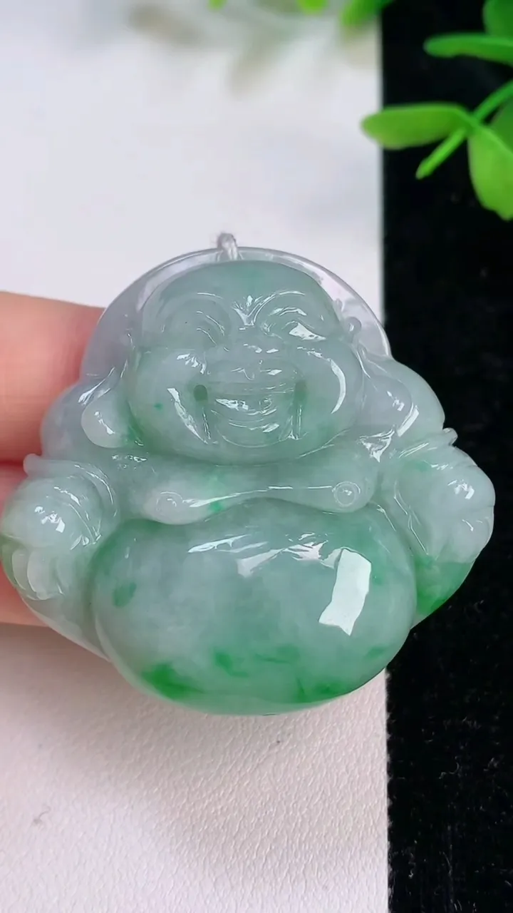 天然A货翡翠佛公吊坠，尺寸41-44.2-12.5，重量:34.89g
7月13日