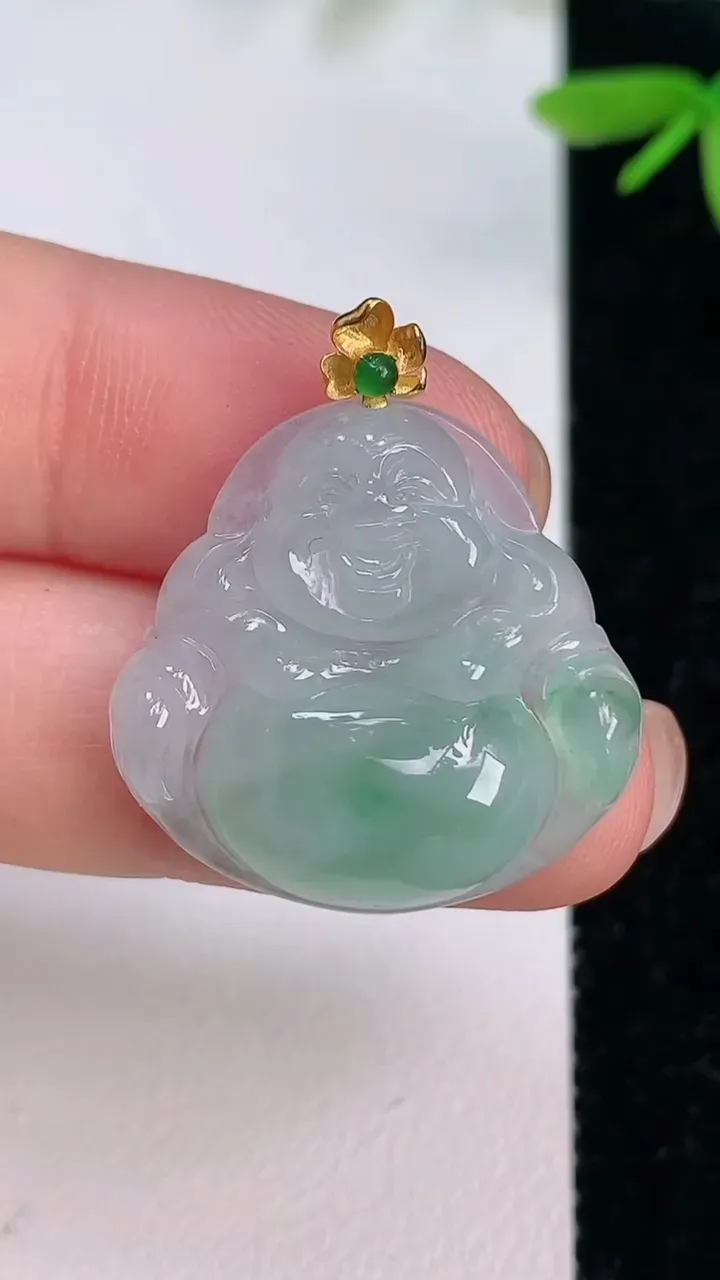 天然A货翡翠佛公吊坠，尺寸23.6-24.8-6，重量:5.35g
7月13日