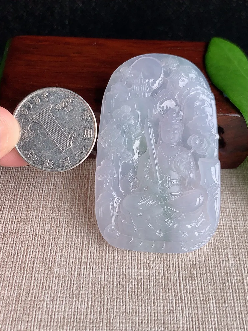 天然A货翡翠飘花虚空藏菩萨吊坠尺寸59.5×36.4×5.5m量27.04g 0712