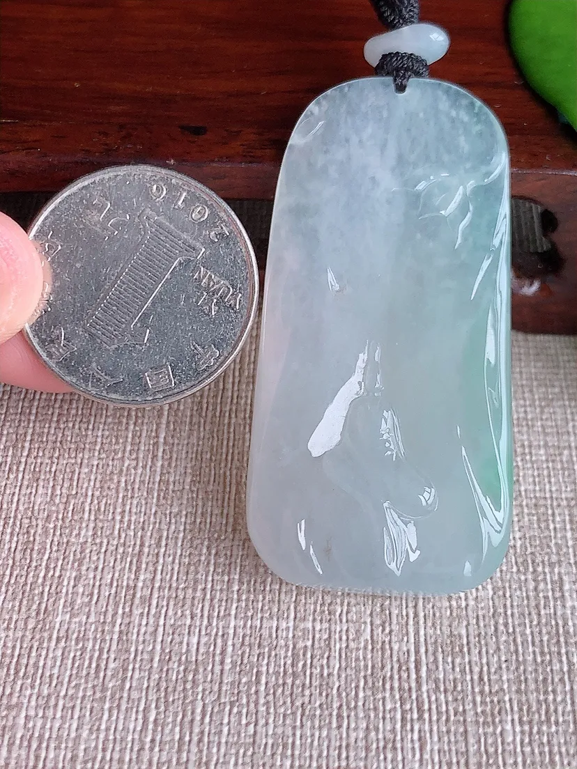 天然A货翡翠飘绿无相观音吊坠尺寸52.7×25.8×9.8m量28.13g 0712