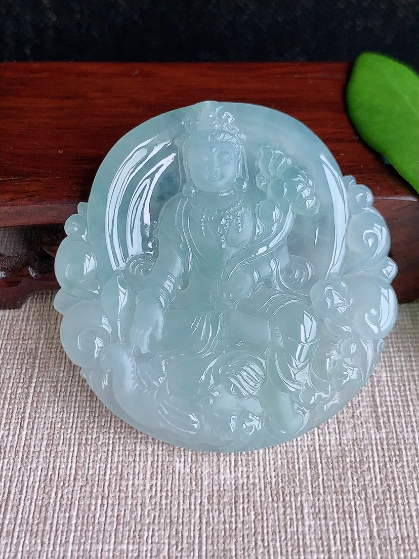 天然A货翡翠晴水一刀切普贤菩萨吊坠尺寸53×52×5.5m量30.43g 0712
