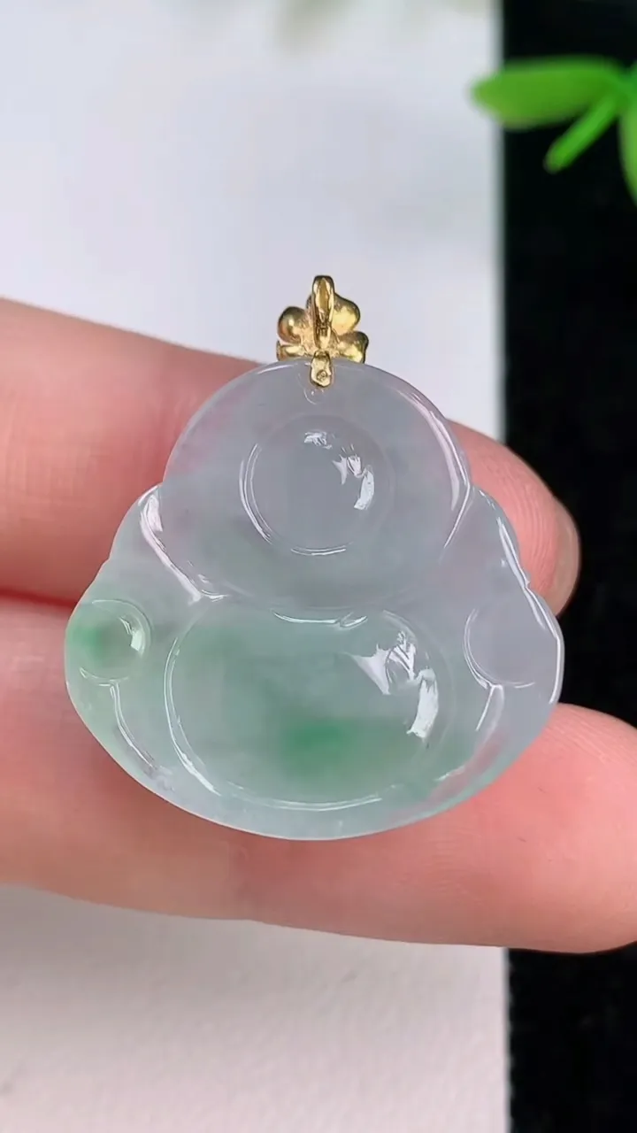 天然A货翡翠佛公吊坠，尺寸23.6-24.8-6，重量:5.35g
7月13日