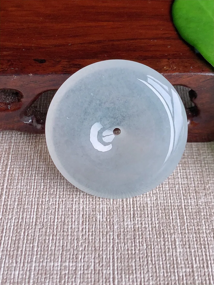 天然A货翡翠白月光大平安扣吊坠尺寸34.6×5.7m量15.26g 0712