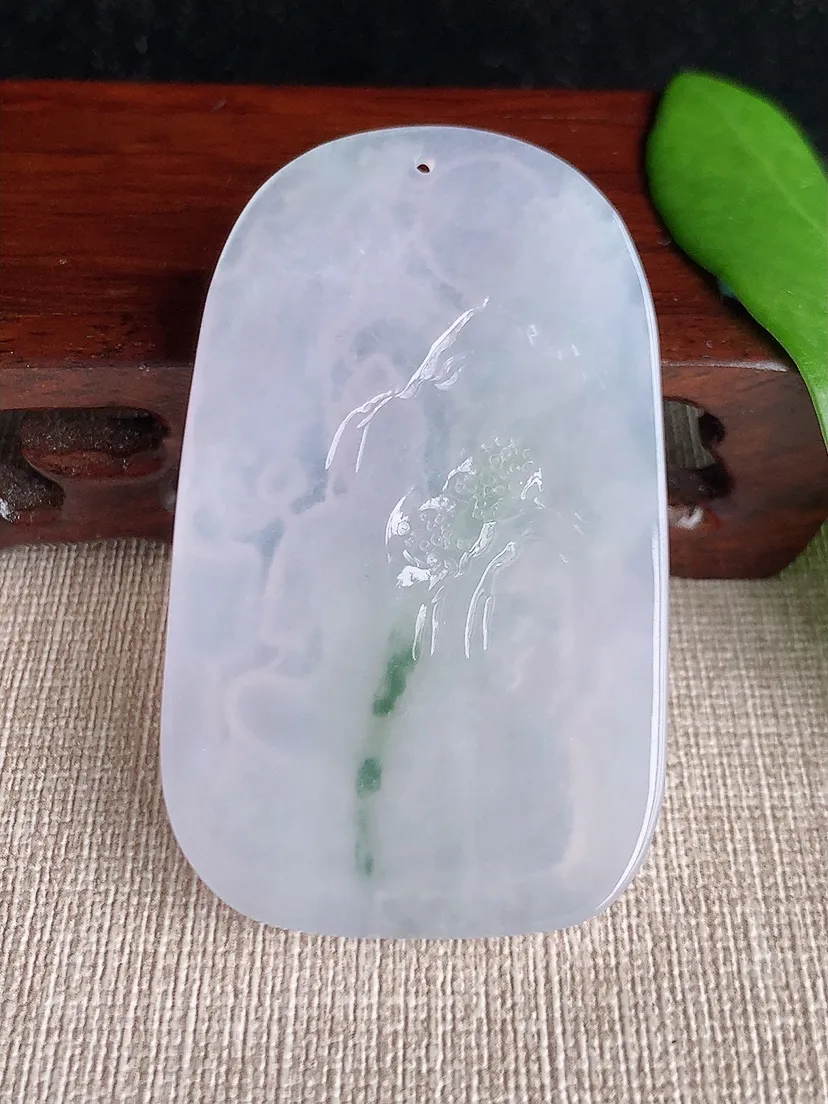天然A货翡翠飘花虚空藏菩萨吊坠尺寸59.5×36.4×5.5m量27.04g 0712