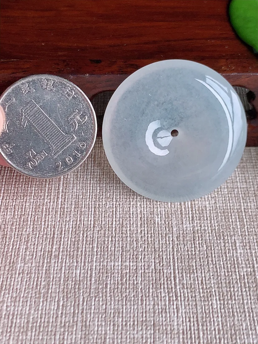 天然A货翡翠白月光大平安扣吊坠尺寸34.6×5.7m量15.26g 0712