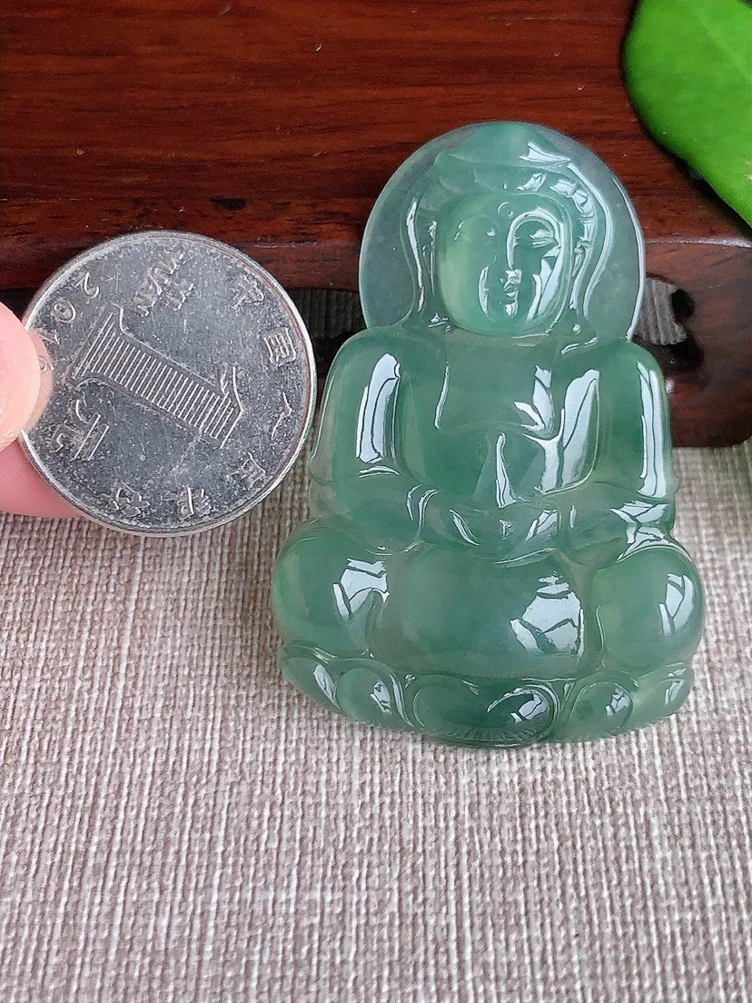天然A货翡翠飘花正装观音吊坠尺寸51×34.5×5.3m量14.74g 0713