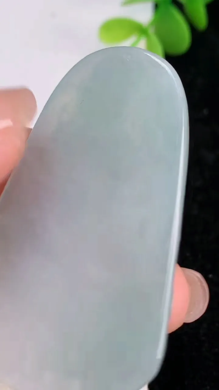 天然A货翡翠普贤菩萨吊坠，尺寸52.2-33-5.5，重量:20.00g
7月14日