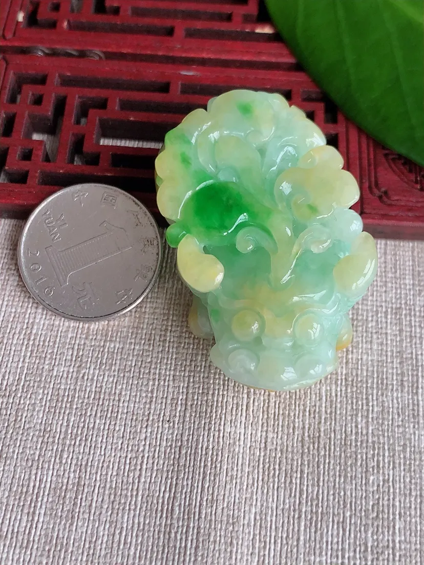 天然A货翡翠冰润黄加绿双彩招财貔貅吊坠 尺寸50.6×30.8×21.6m量64.73g 0713