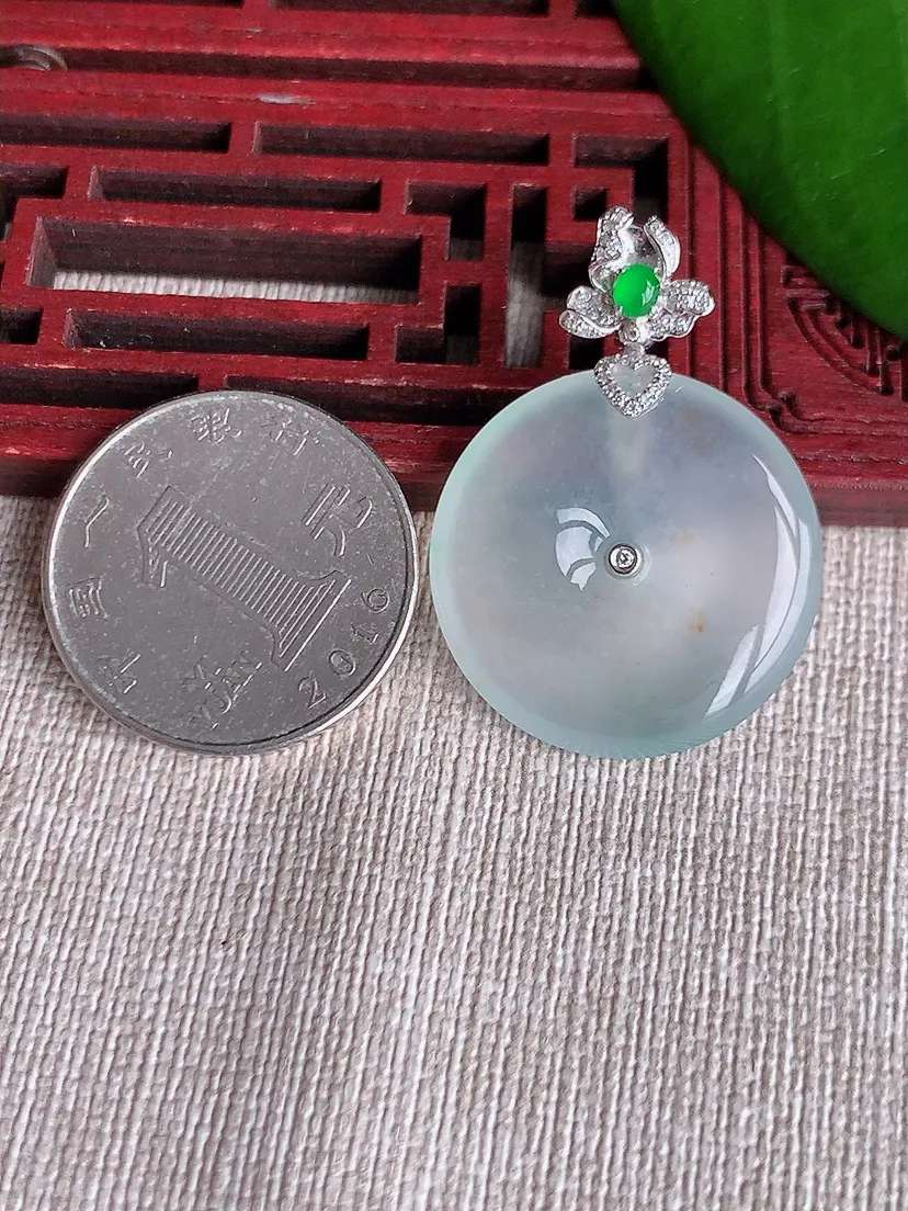 天然A货翡翠18K金伴撒金花平安扣吊坠尺寸35.6×25.4×4.7m量7.90g 0713