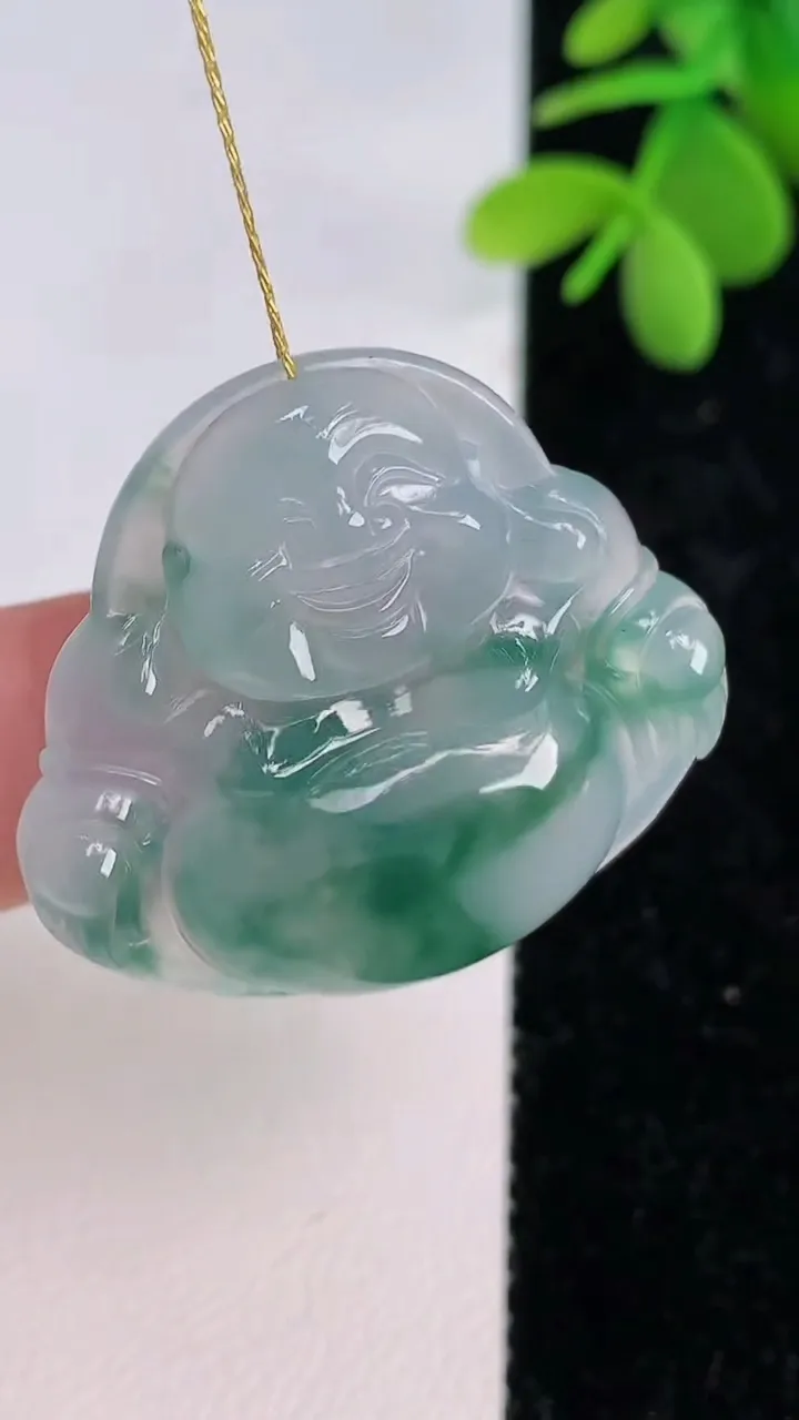 天然A货翡翠佛公吊坠，尺寸29.3-32.7-6，重量:9.00g
7月14日