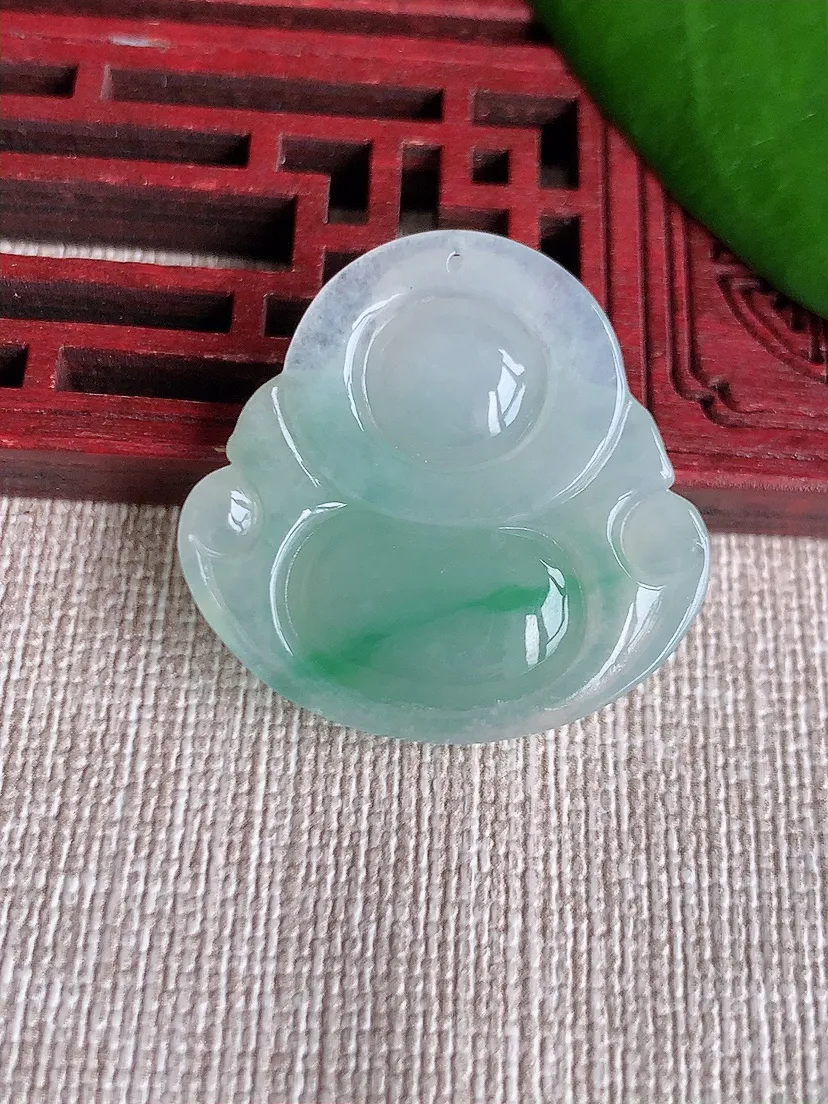天然A货翡翠飘绿佛公吊坠尺寸28×28.8×5.8m量7.12g 0713