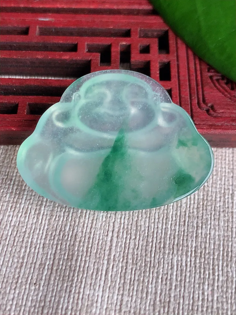 天然A货翡翠飘花一刀切佛件尺寸27.8×38.4×4.7m量9.76g 0713