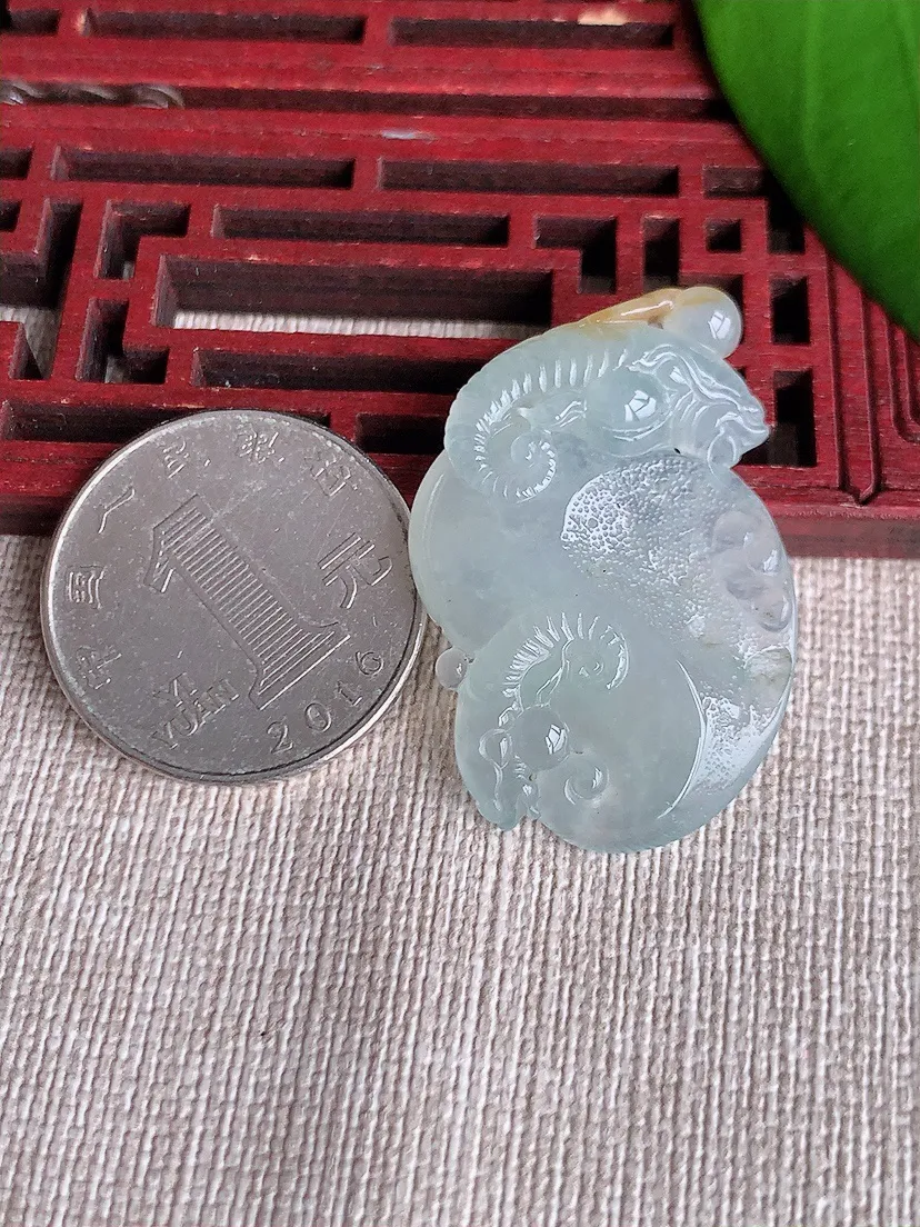 天然A货翡翠飘黄翡今非昔比吊坠尺寸36.4×23.5×5.6m量9.40g 0713