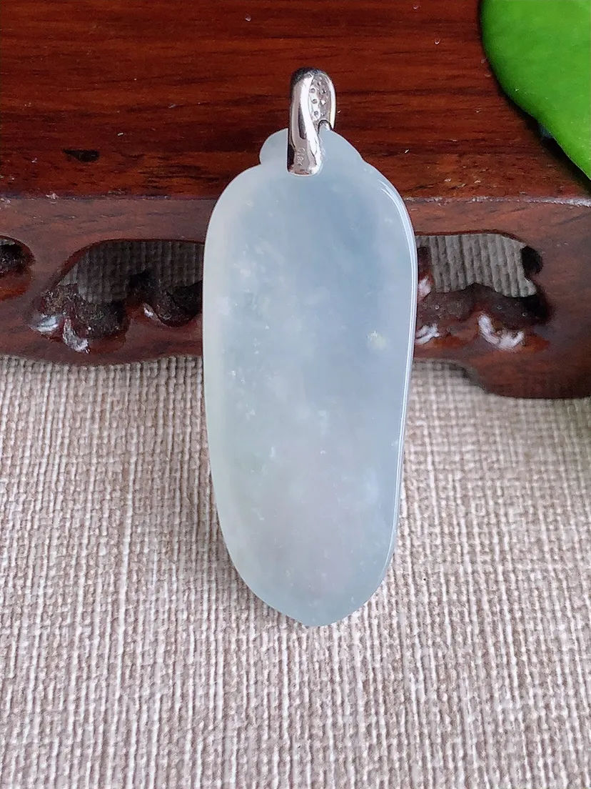 天然A货翡翠18K白月光福瓜吊坠尺寸45.2×40.5×17×7m量11.12g 0713