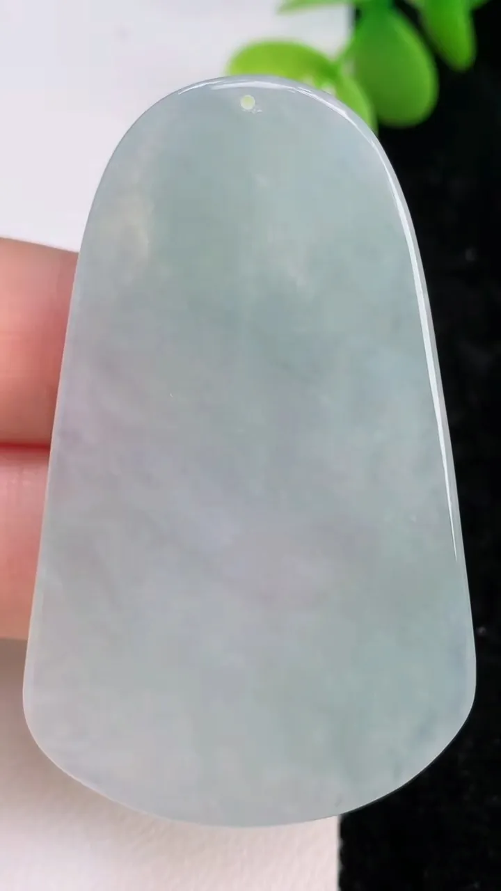 天然A货翡翠普贤菩萨吊坠，尺寸52.2-33-5.5，重量:20.00g
7月14日