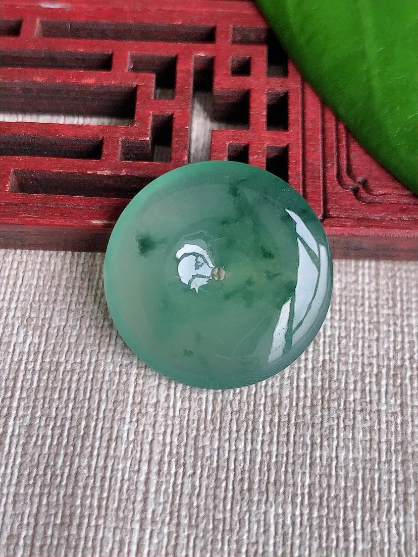 天然A货翡翠飘花平安扣吊坠尺寸23.7×5m量5.96g 0713