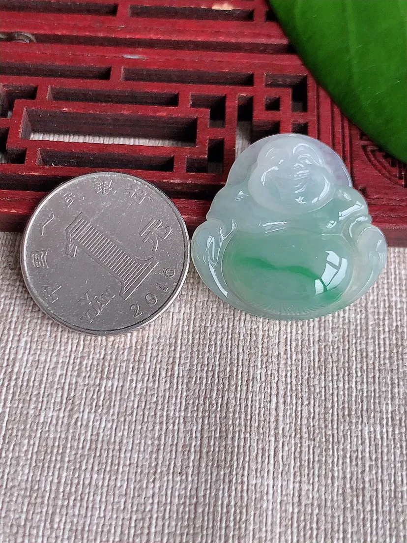 天然A货翡翠飘绿佛公吊坠尺寸28×28.8×5.8m量7.12g 0713